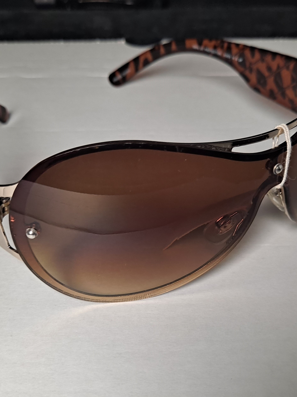 GlamRock Y2K Sheild Sunglasses - Picture 5 of 10